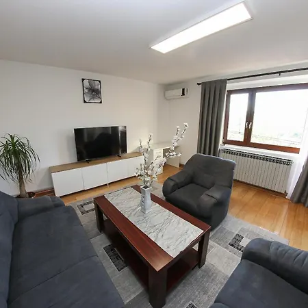 Golden View Skenderija Apartment's - Free Parking Διαμέρισμα *