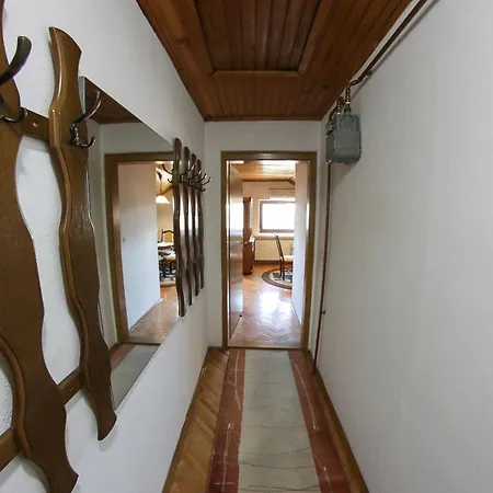 Golden View Skenderija Apartment's - Free Parking Διαμέρισμα *