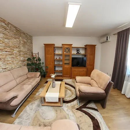 Διαμέρισμα Golden View Skenderija Apartment's - Free Parking *