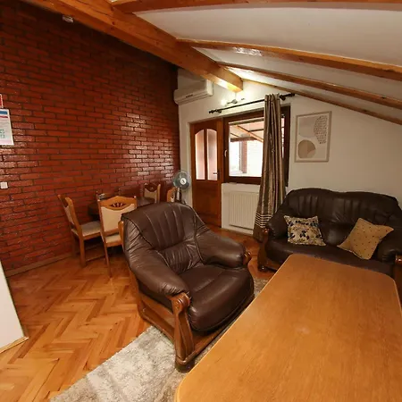 Διαμέρισμα Golden View Skenderija Apartment's - Free Parking Σαράγεβο