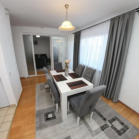 Golden View Skenderija Apartment's - Free Parking * Σαράγεβο